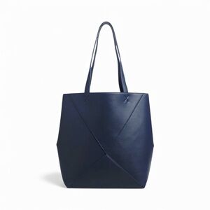 Walter Baker x Curateur Kate Tote Structured Luxe Vegan Leather Bag. Navy NWT